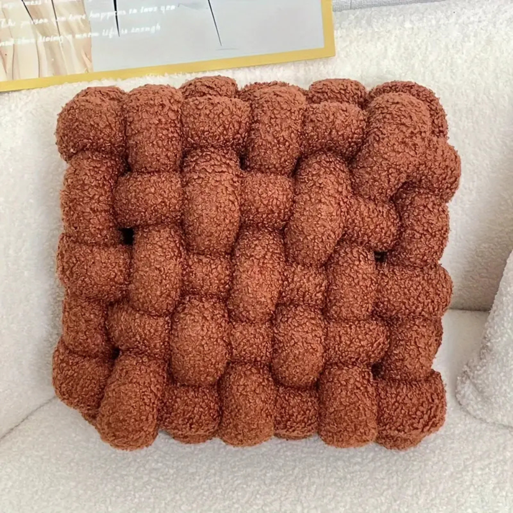 CozyNest | Plush Woven Knot Boucle Cushion