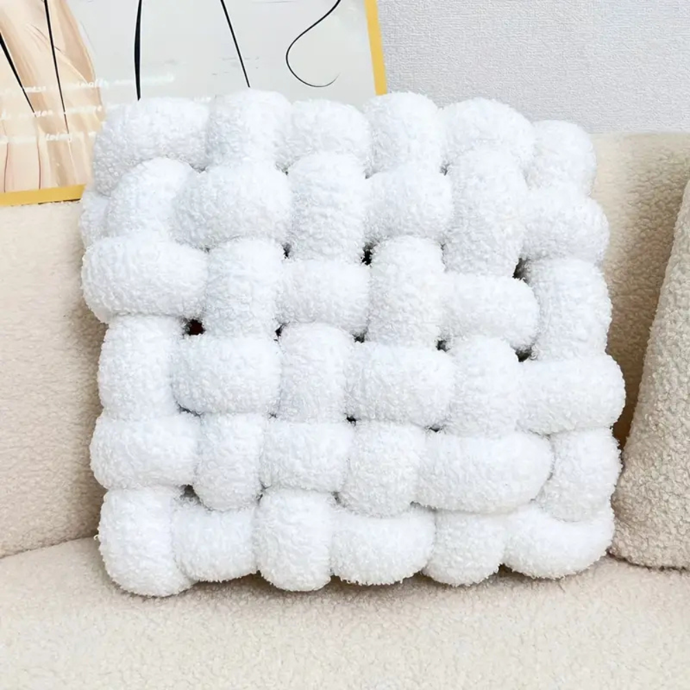 CozyNest | Plush Woven Knot Boucle Cushion