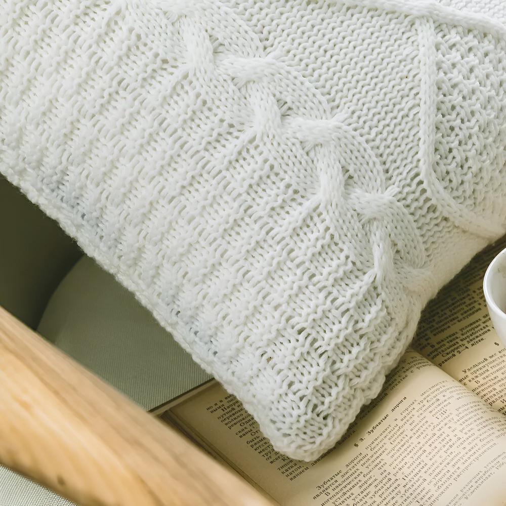 CozyNest | Braided Knitted Cushion Cover