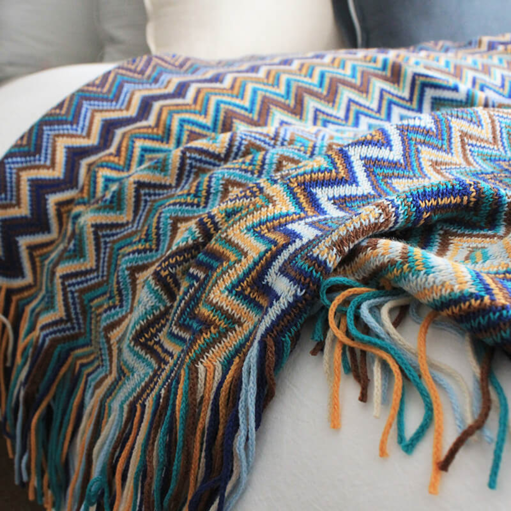 CozyHome | Multicolor Zigzag Tasseled Knit Throw Blanket