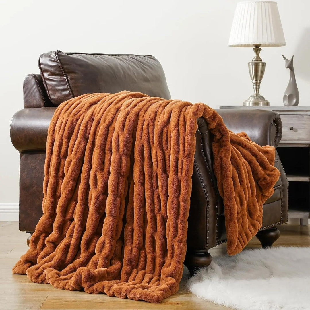 Chic Casa | Luxury Faux Fur Blanket For Home Decor