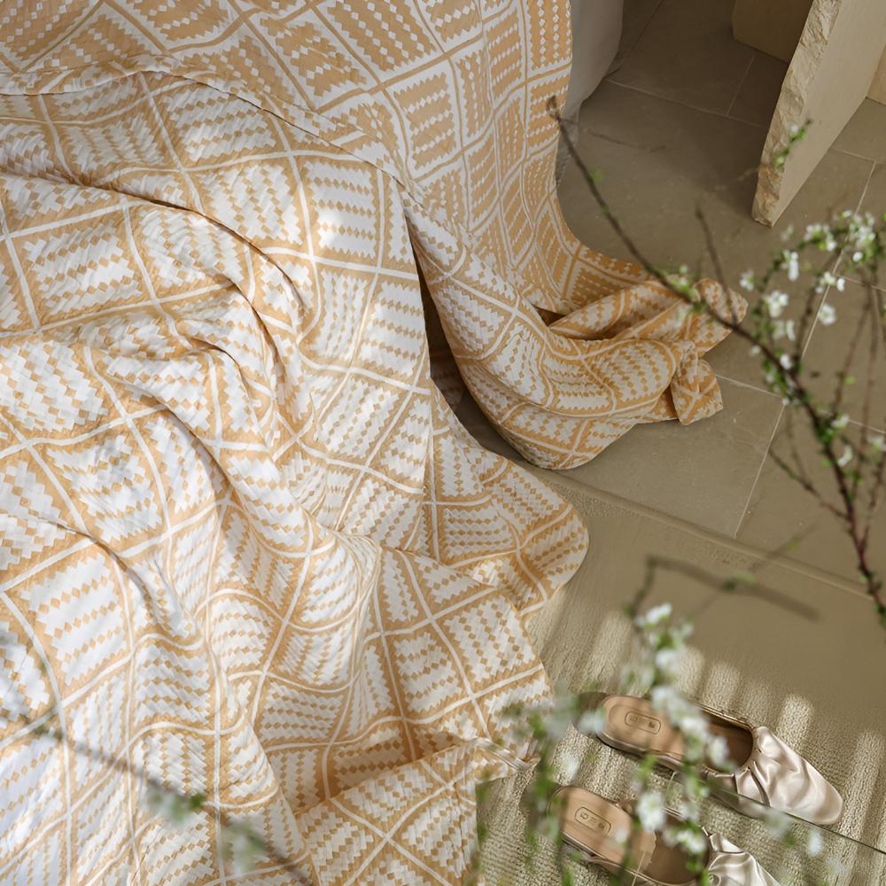 CozyWeave | Plaid Pattern Cotton Blanket