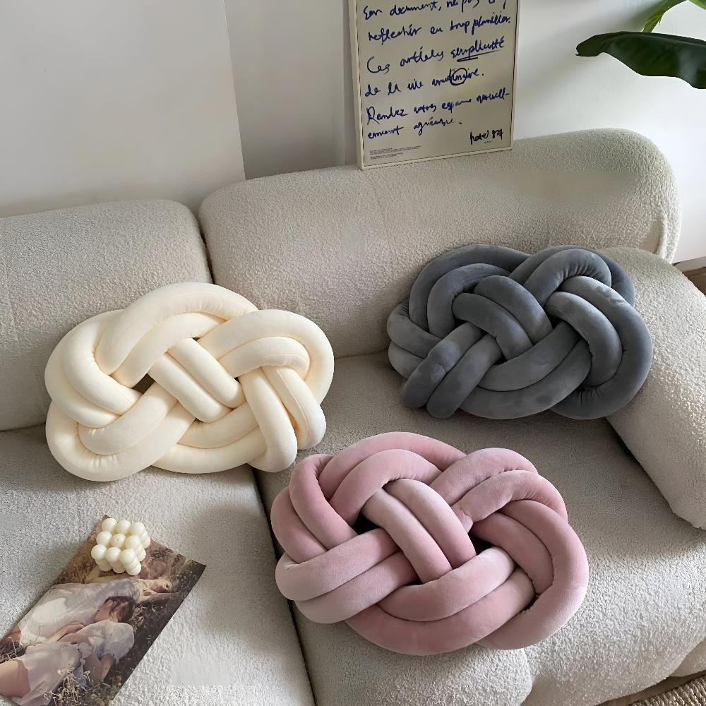 CozyNest | Braided Plush Cushion Pillow