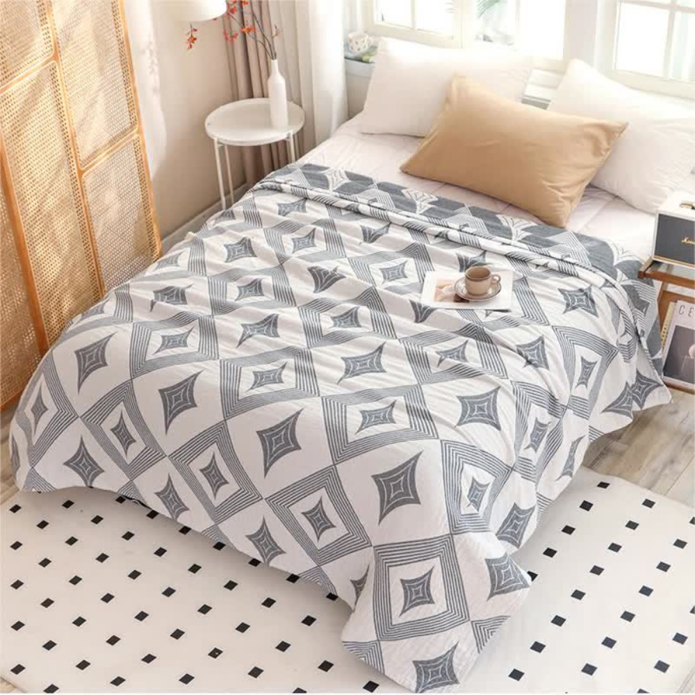 DiamondWeave | Geometric Pattern Blanket
