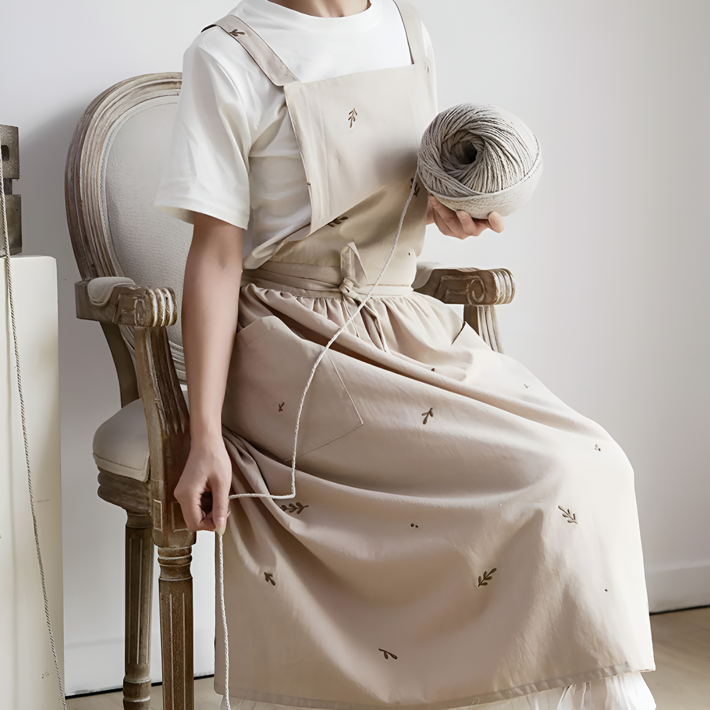 CrossWear | Minimalist Cross-Strap Apron