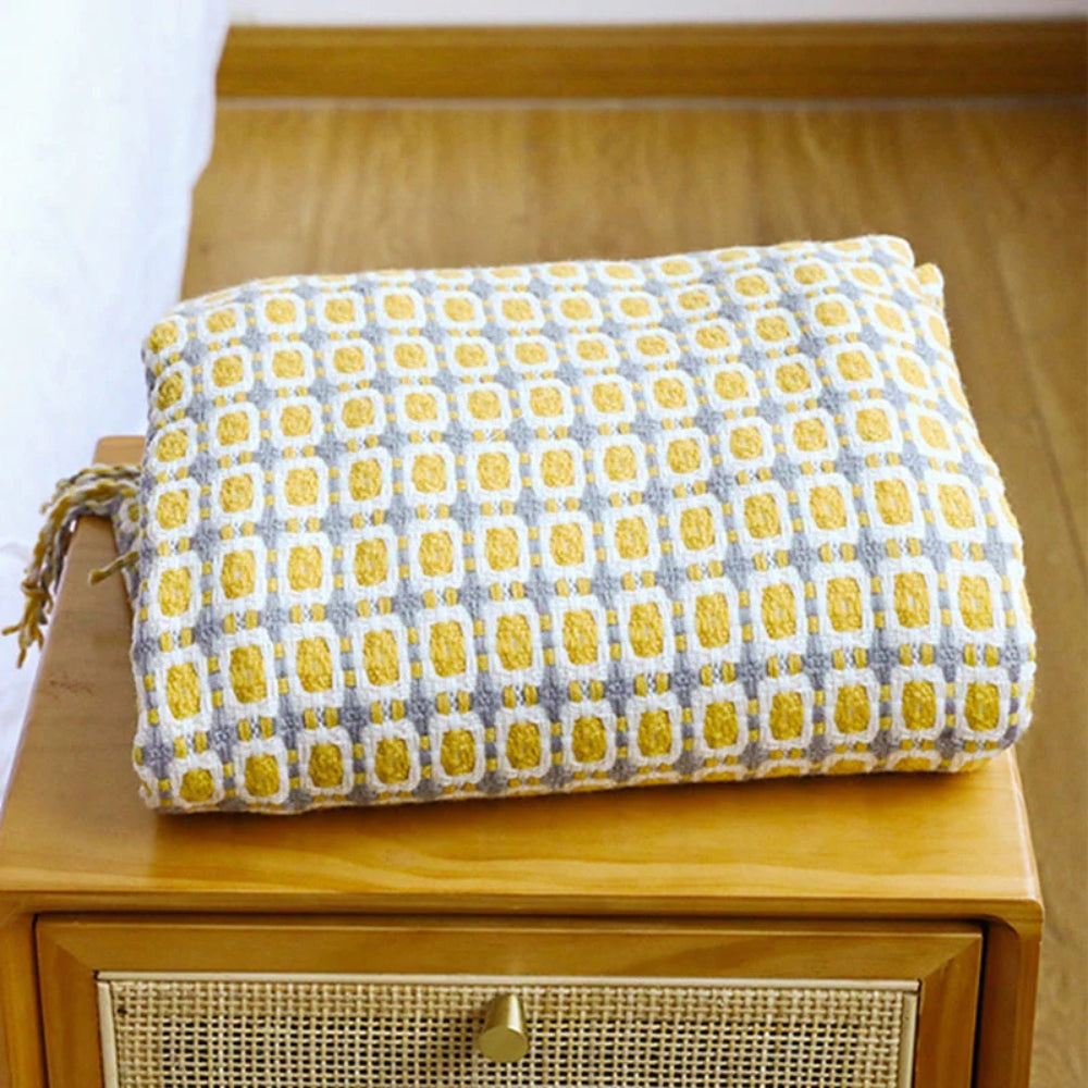 CozyWeave | Knitted Couch Blanket With Tassels