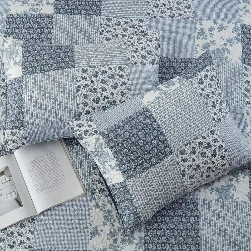 CozyNest | Plaid Patchwork Coverlet Bedding Set