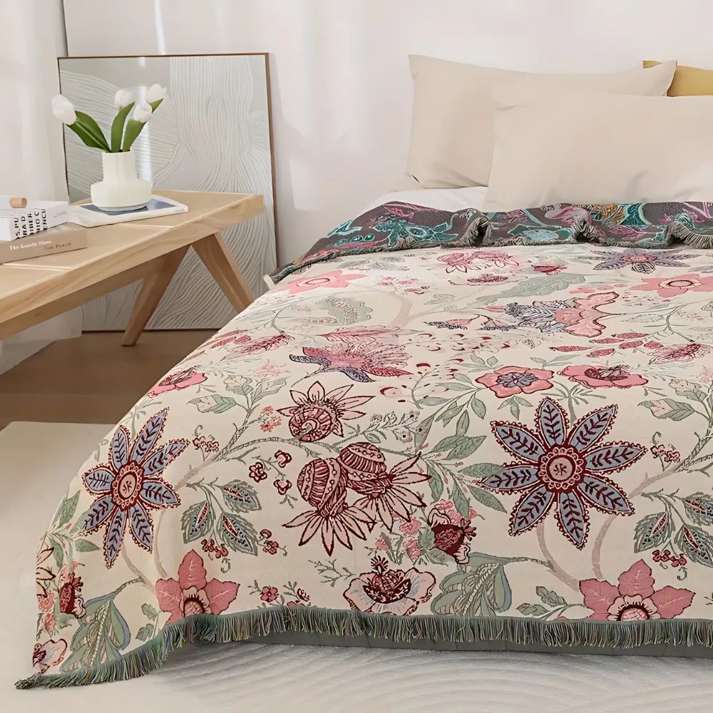 BlossomWeave | Flora Tassel Throw Blanket
