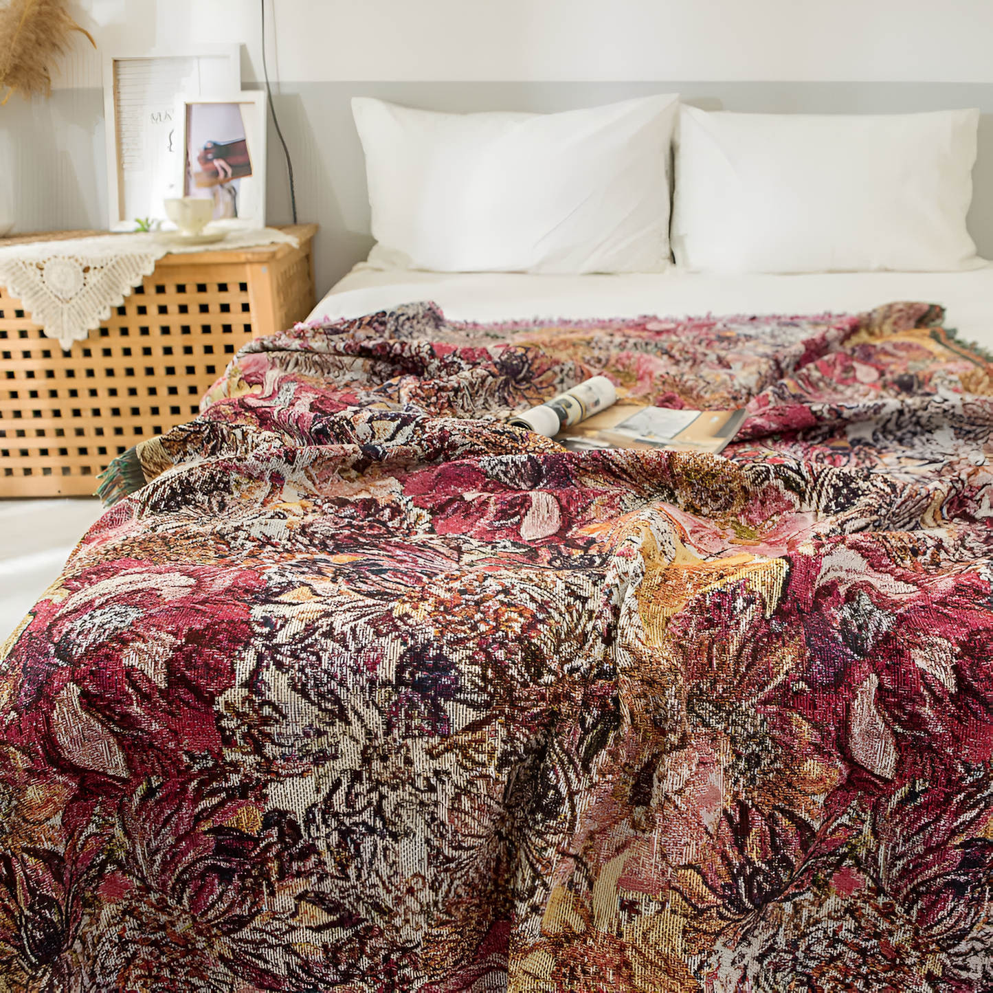 CozyBloom | Vintage Floral Tassel Throw Blanket