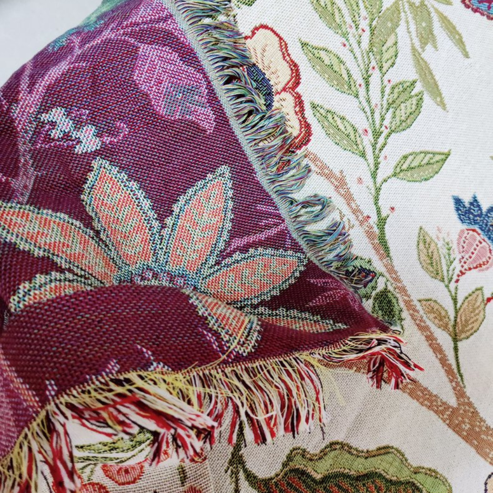 CountryCharm | Floral Patterned Decorative Throw Blanket