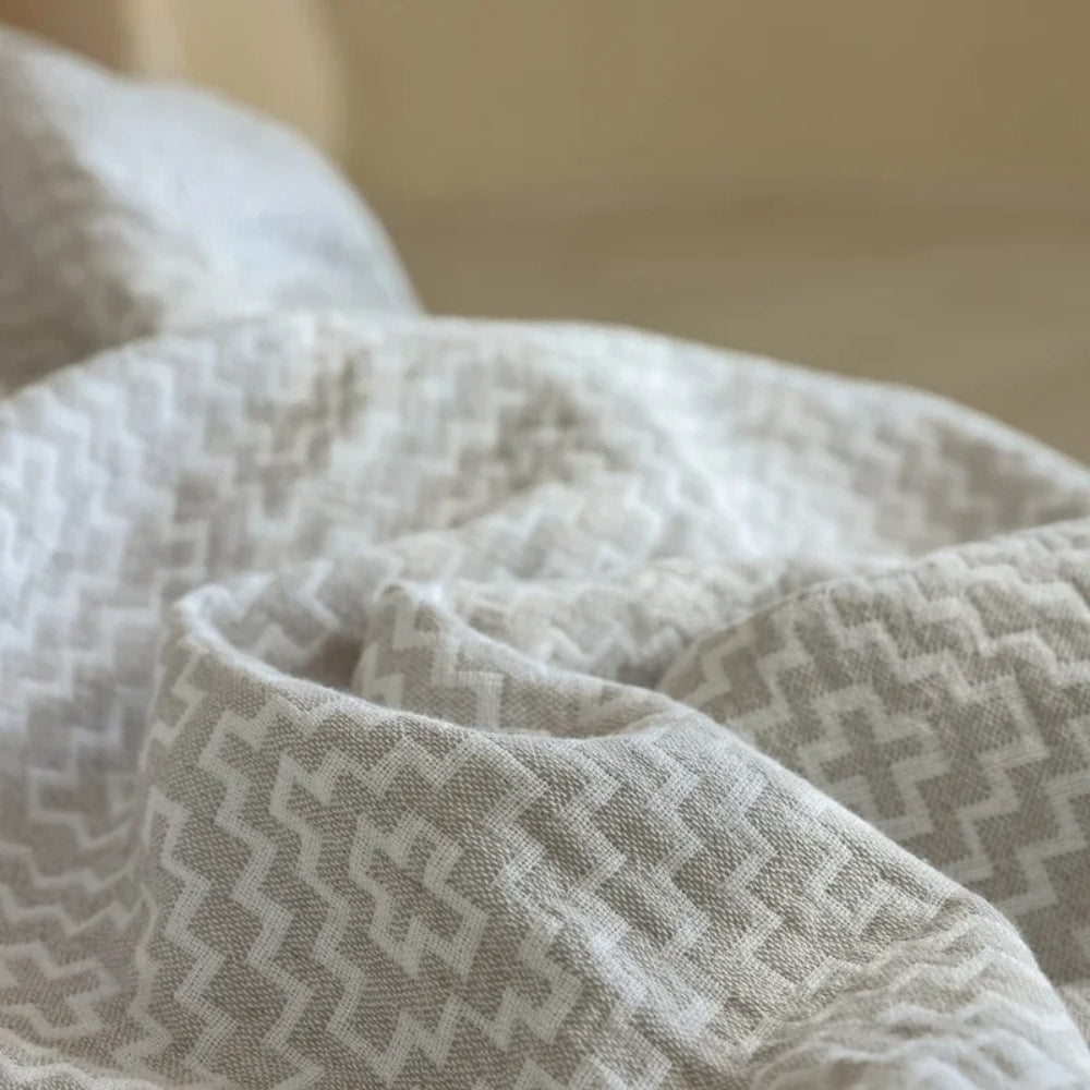 CozyMaze | Pure Cotton Blanket For Comfort And Warmth