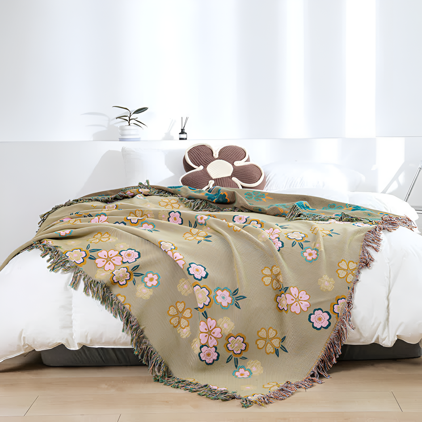 BloomingCo | Floral Tassel Throw Blanket