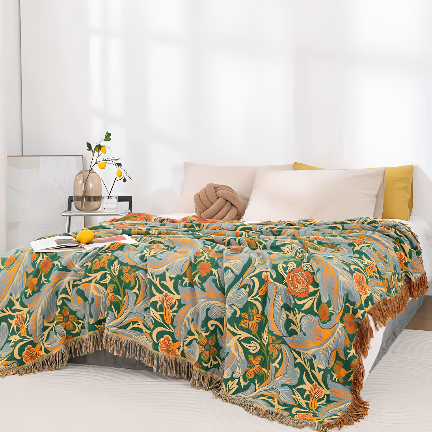 BlossomWeave | Vintage Floral Tapestry Throw Blanket