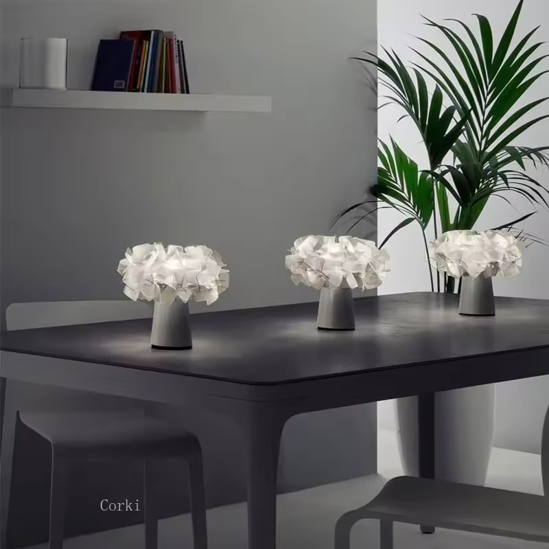 Clizia Flower Touch Table Lamp - Elegant Floral Lighting For Any Room