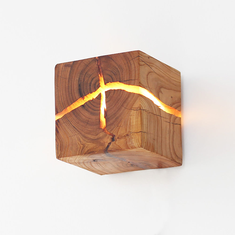 CrackGlow | Modern Cracked Design LED Wall Light