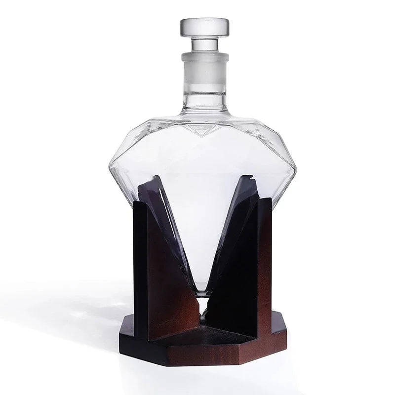 CrystalDrop | Diamond Whiskey Decanter - 1000ml With Wooden Stand