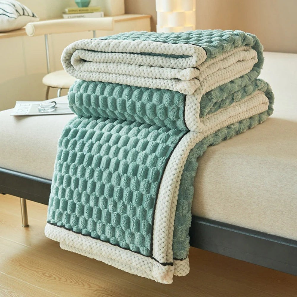 Cloud Cuddle | Soft Plush Blanket For Cozy Comfort