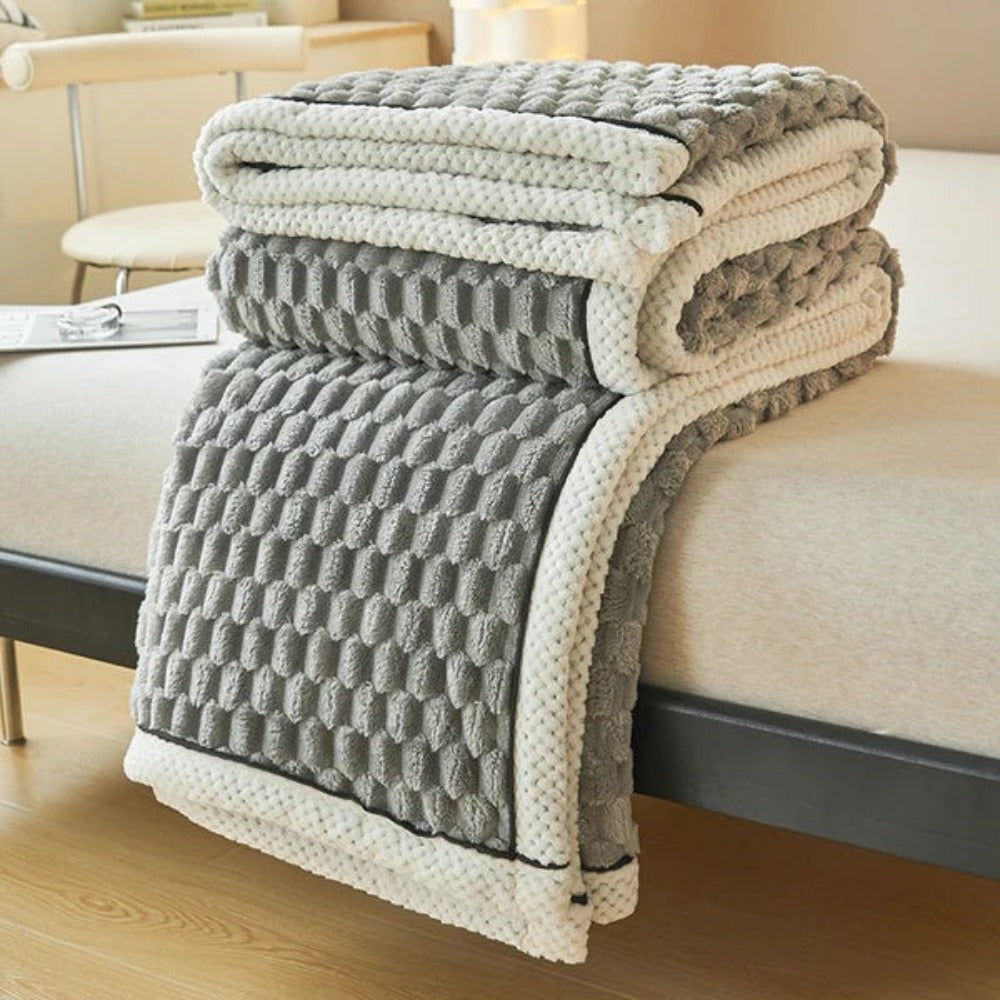 Cloud Cuddle | Soft Plush Blanket For Cozy Comfort
