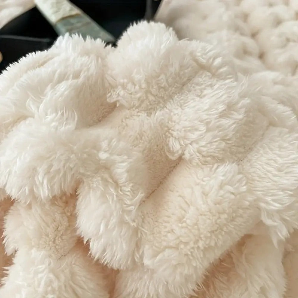 Cloud Cuddle | Soft Plush Blanket For Cozy Comfort