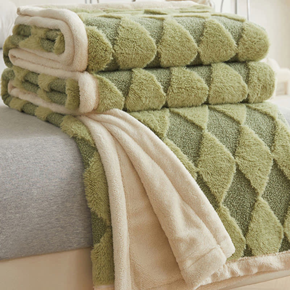 CozyNest | Soft Diamond Pattern Comfort Blanket