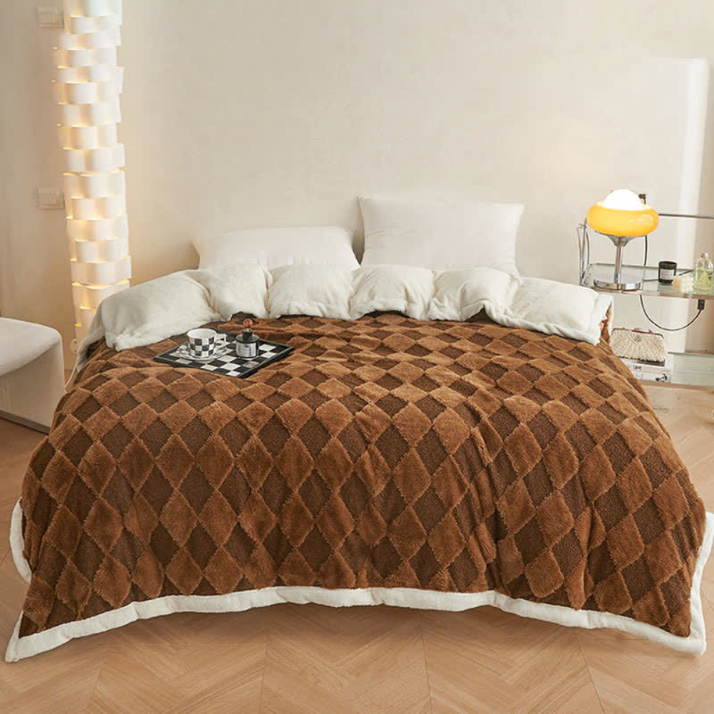 CozyNest | Soft Diamond Pattern Comfort Blanket
