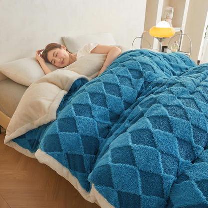 CozyNest | Soft Diamond Pattern Comfort Blanket