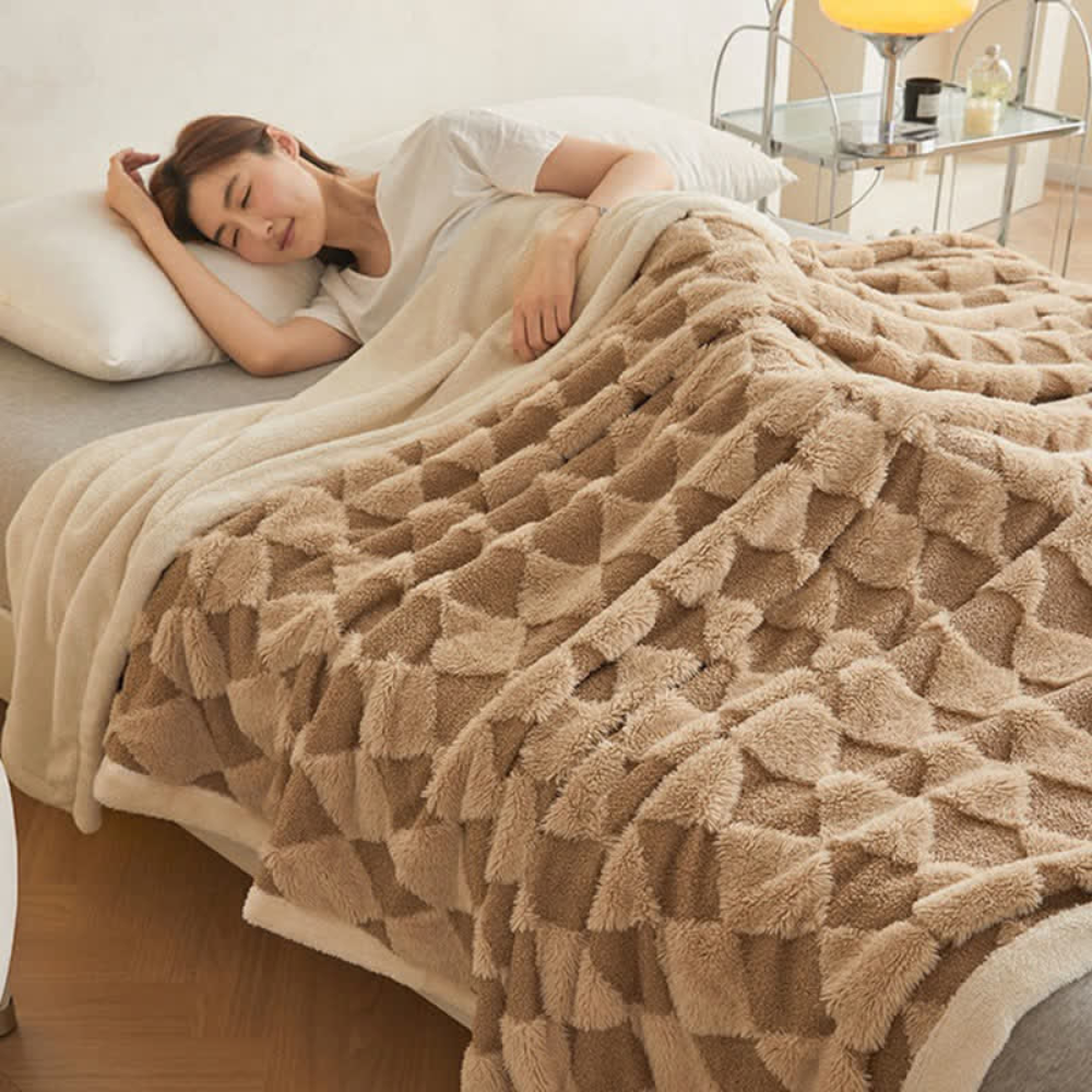 CozyNest | Soft Diamond Pattern Comfort Blanket
