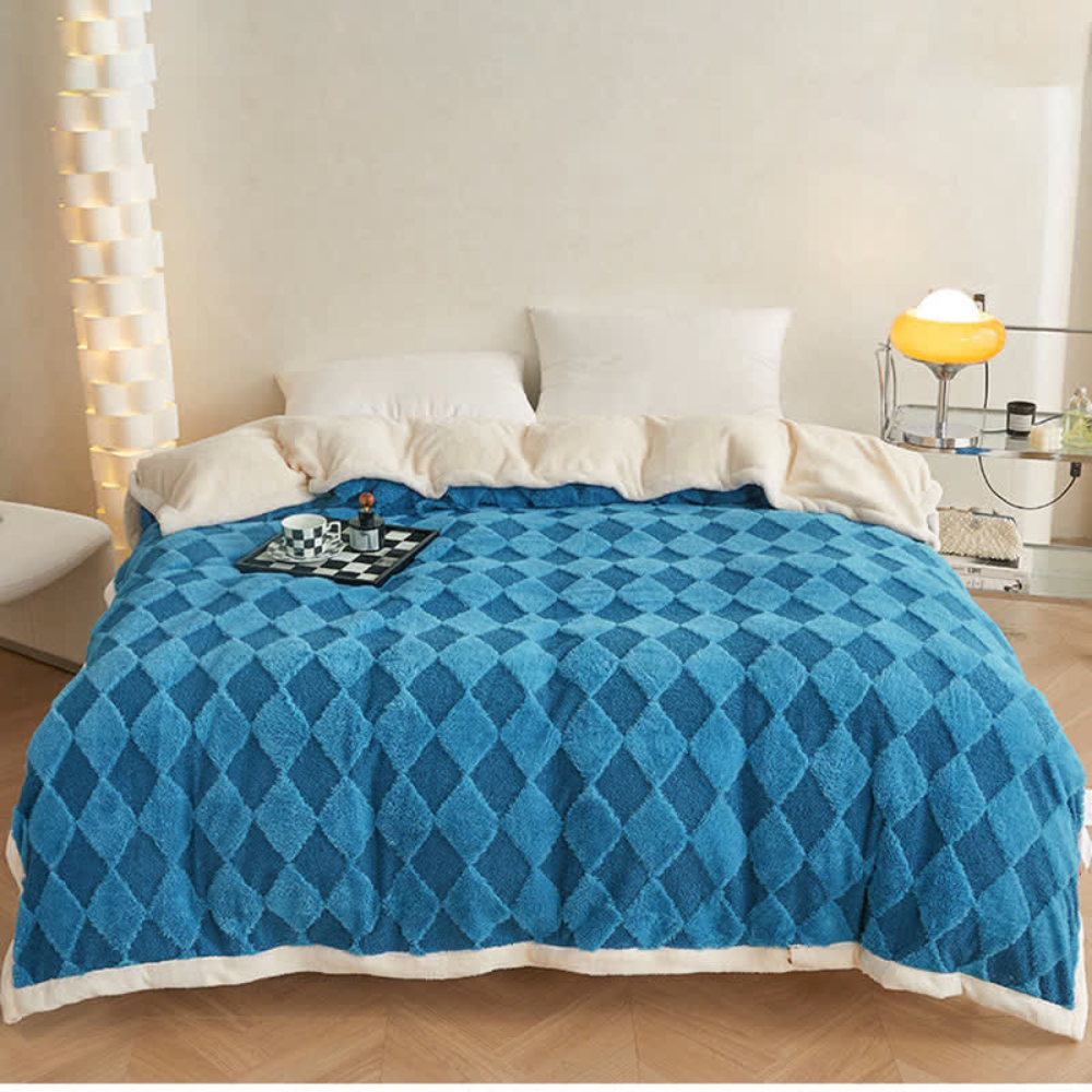 CozyNest | Soft Diamond Pattern Comfort Blanket