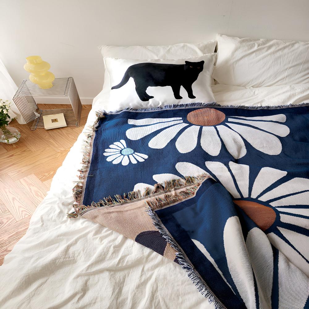Cozy Daisy | Woven Throw Blanket