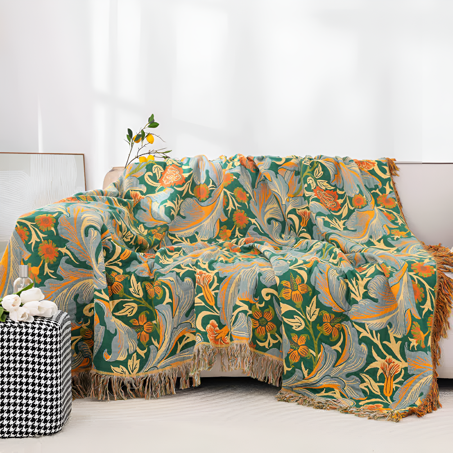 BlossomWeave | Vintage Floral Tapestry Throw Blanket