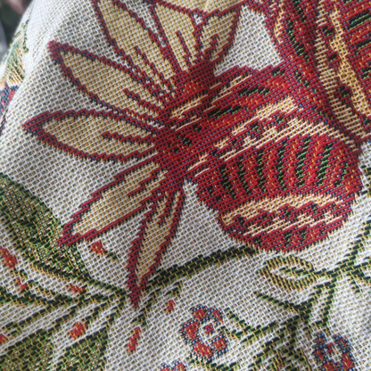 CountryCharm | Floral Patterned Decorative Throw Blanket