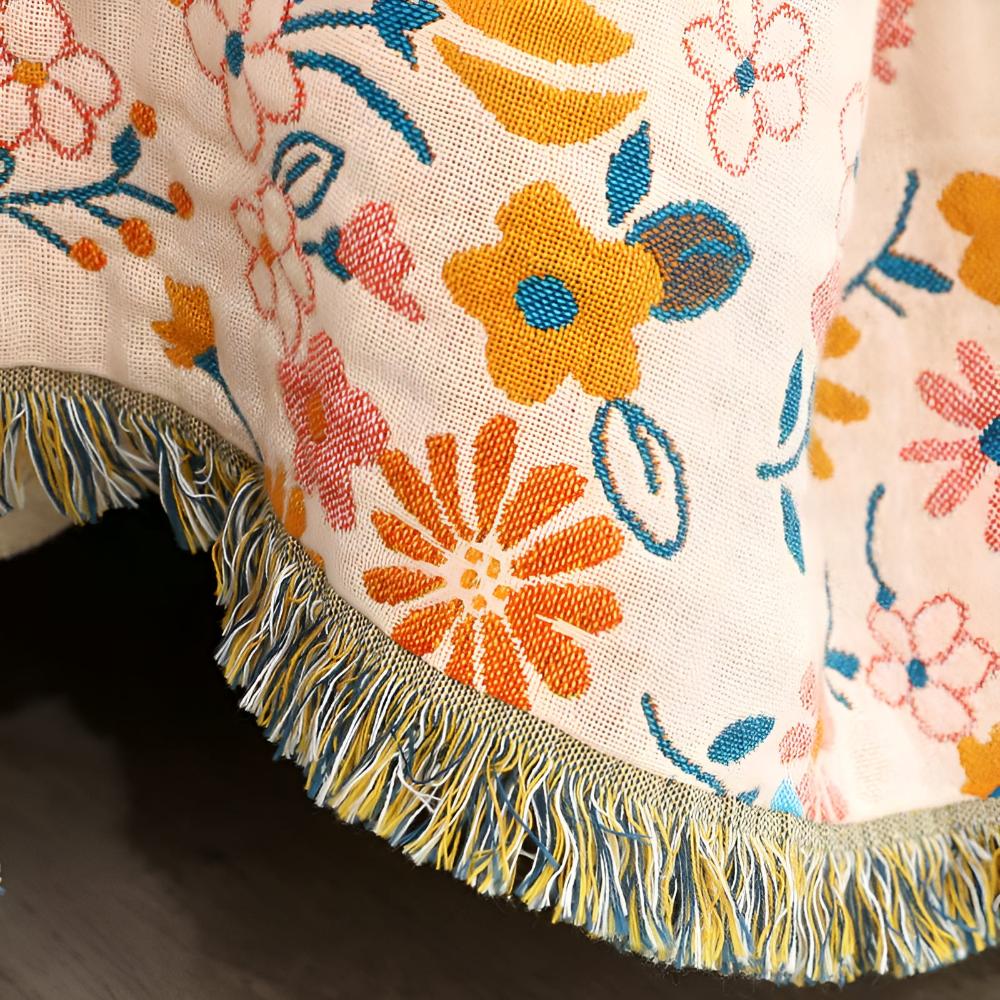 Daisy Dreamer | Reversible Tassel Throw Blanket