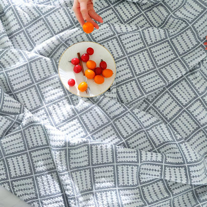 CozyWeave | Plaid Pattern Cotton Blanket