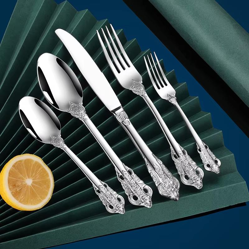 AristoLux - Elegant Vintage Cutlery Set