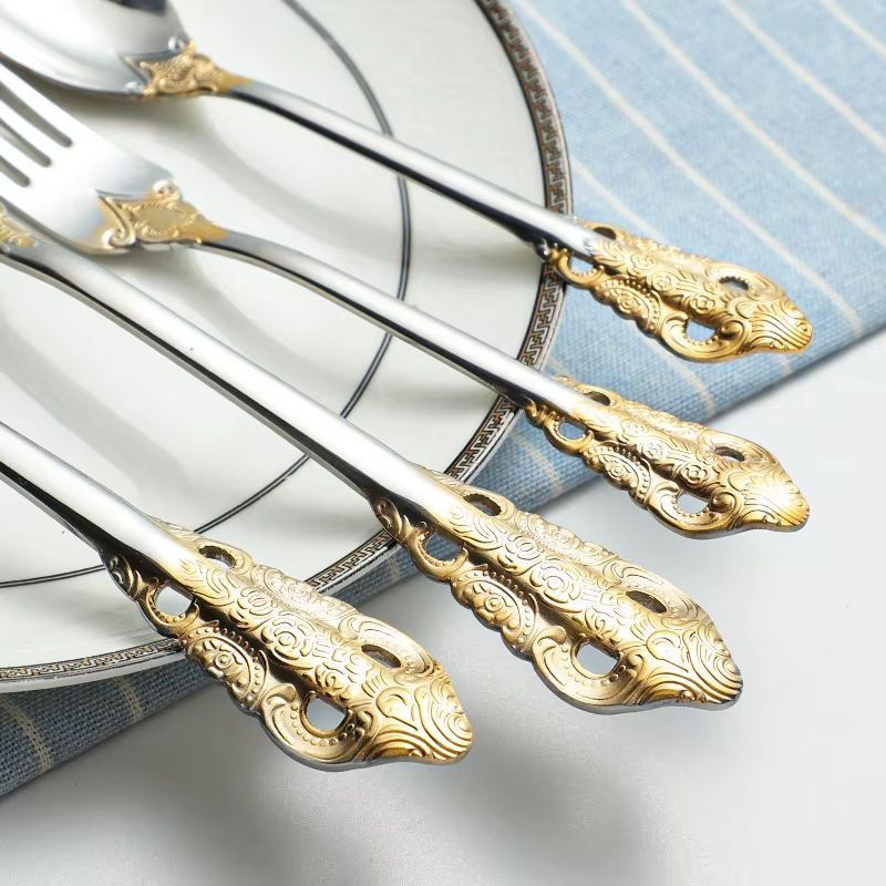 AristoLux - Elegant Vintage Cutlery Set