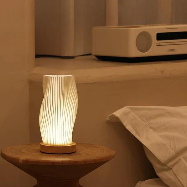 AuraWave | Elegant USB-Powered Wave Design LED Table Lamp