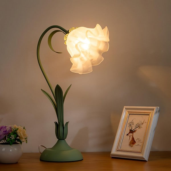 Bloomglow | Vintage Adjustable Flower Table Lamp