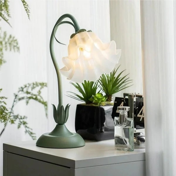 Bloomglow | Vintage Adjustable Flower Table Lamp