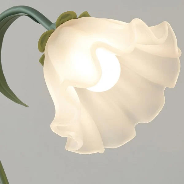 Bloomglow | Vintage Adjustable Flower Table Lamp