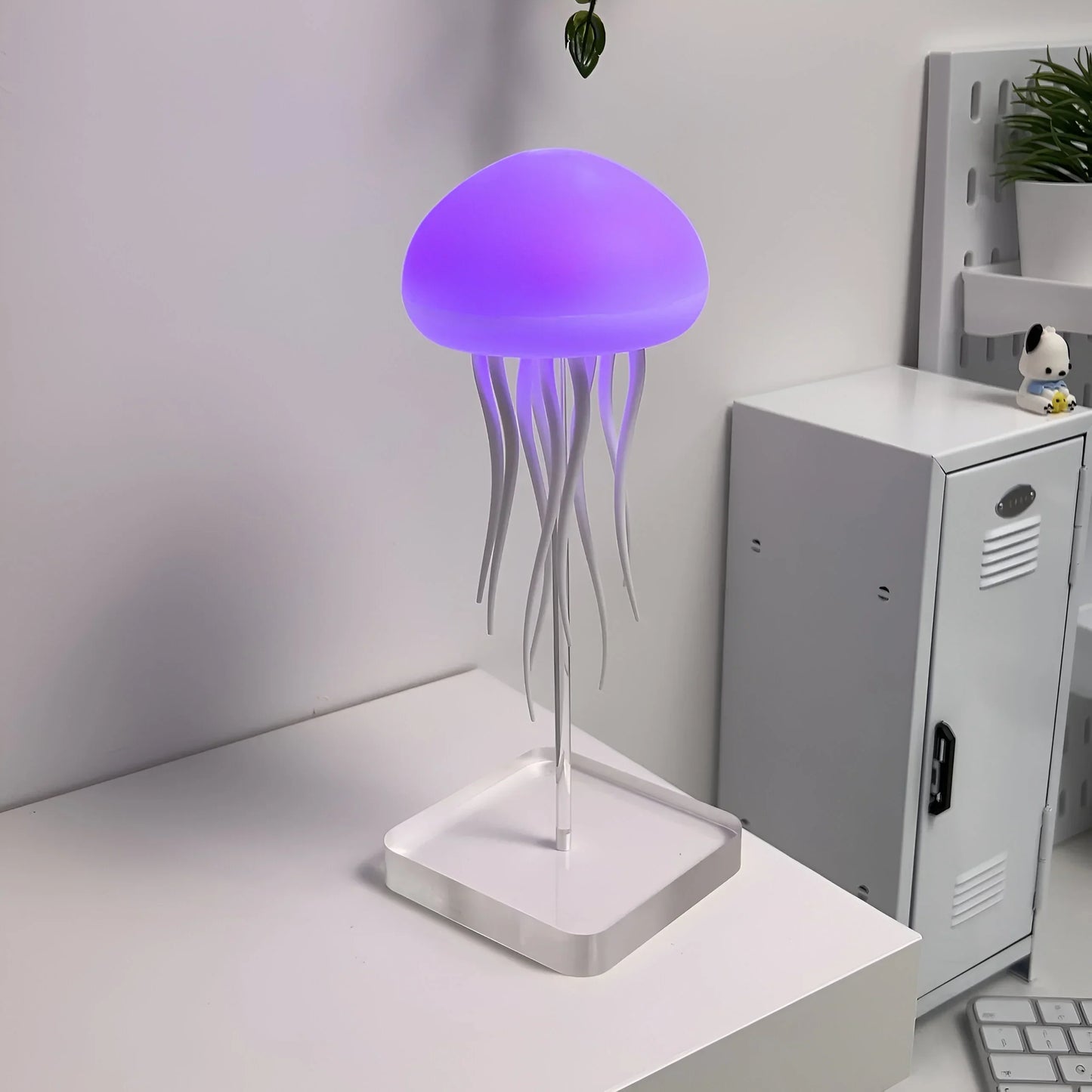 JellyBeat Table Lamp | Colourful LED Jellyfish With Rotating Tentacles