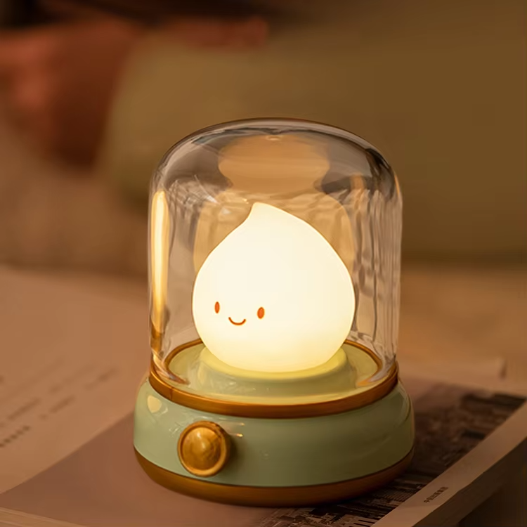 Vintage LED Kerosene Lamp | Rechargeable Candle Night Light