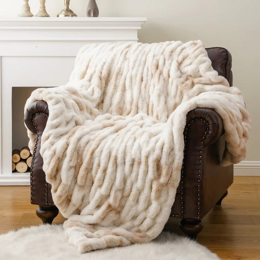 Chic Casa | Luxury Faux Fur Blanket For Home Decor