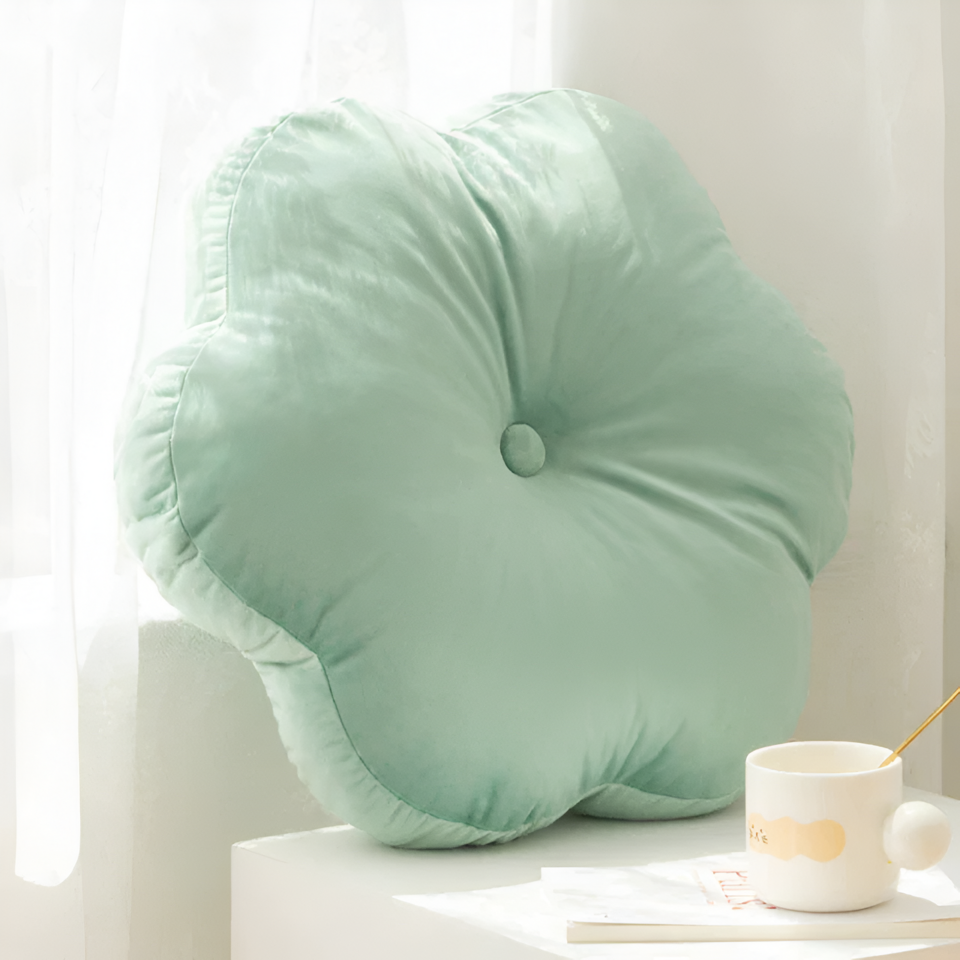 BloomSoft | Velvet Flower-Shaped Plush Cushion